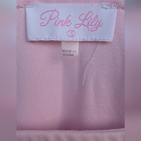 Pink Lily Cloth Pink Overall Shorts With Drawstring Waste Size Small - Picture 4 of 5